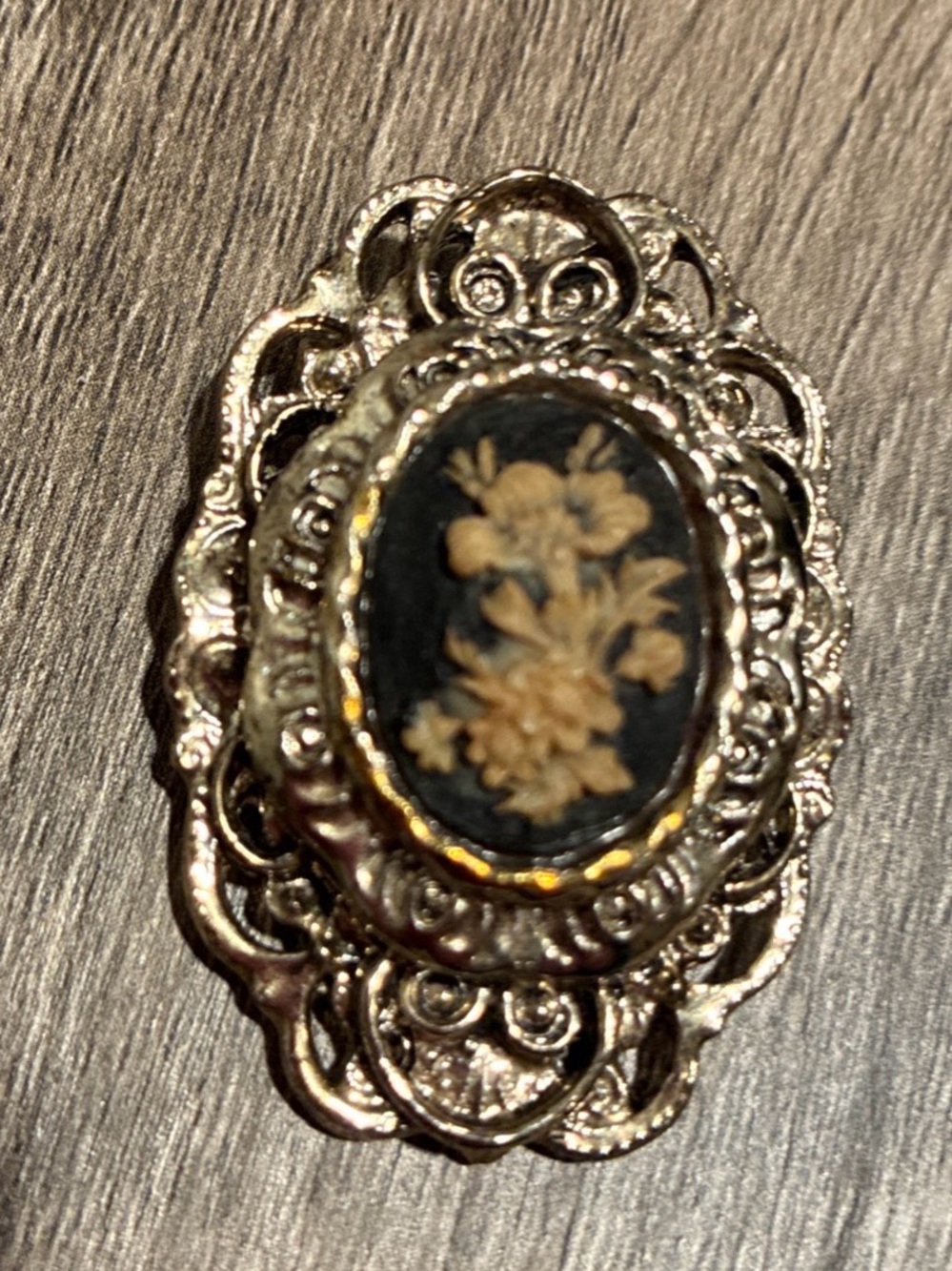 Vintage Floral Cameo Brooch And Pendant Ornate Filigree Gold Tone Frame